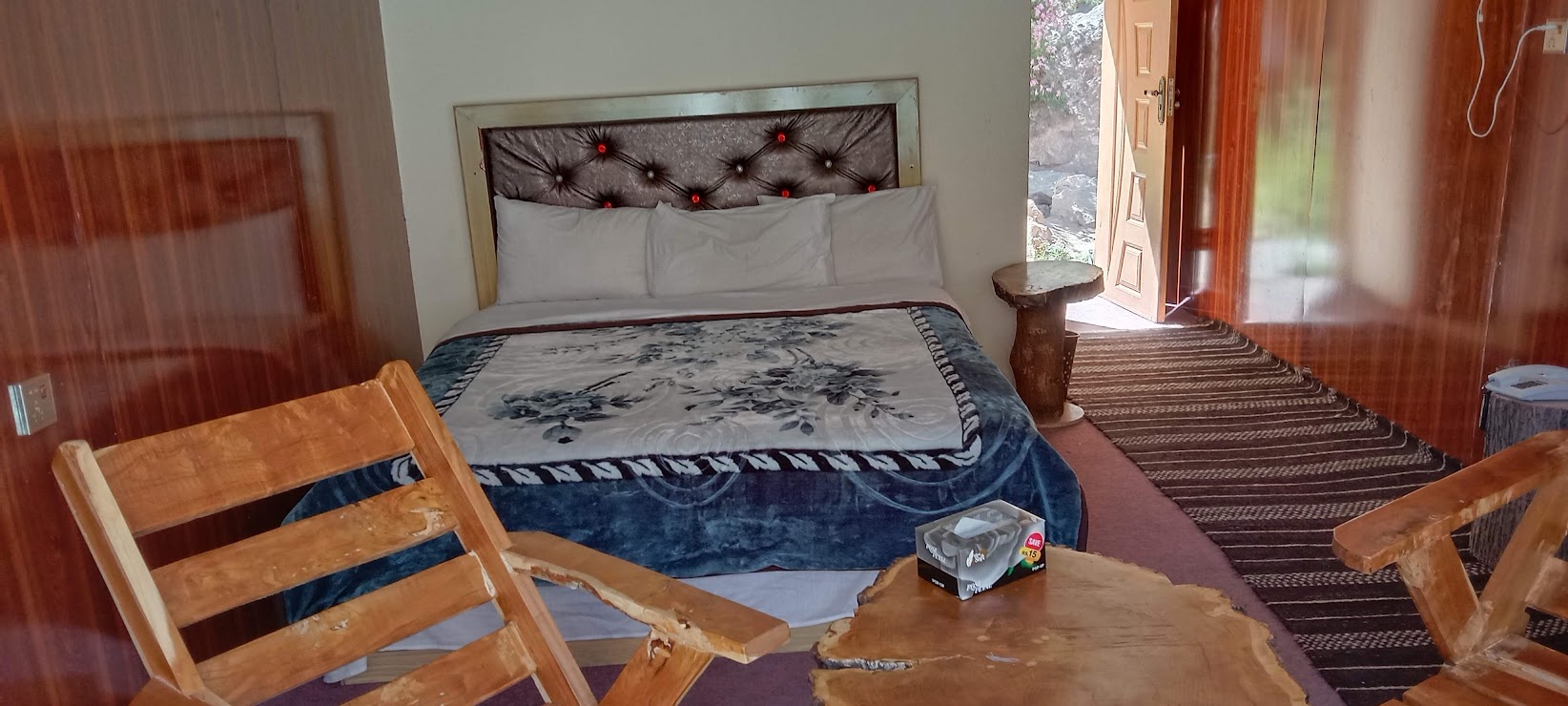 Pearl Huts and Resorts