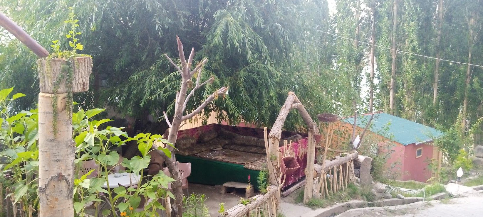 Pearl Huts